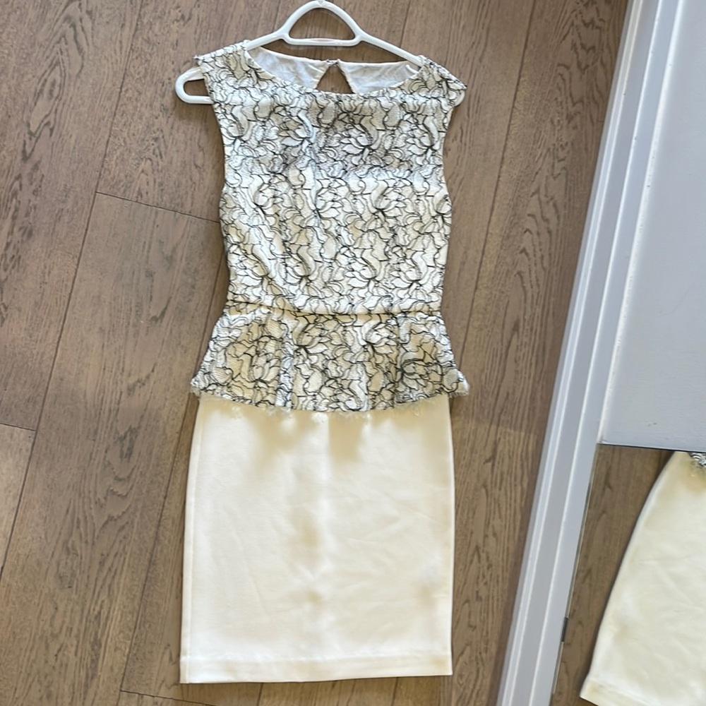 Alice + Olivia white lace midi dress size 2